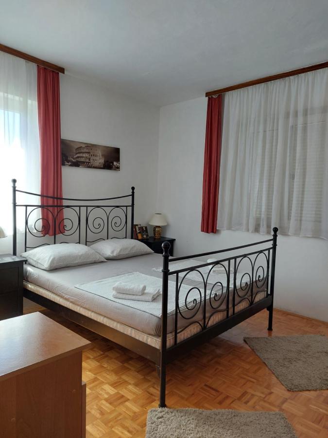 Orange City Apartment'S Repic Biograd Na Moru Bagian luar foto