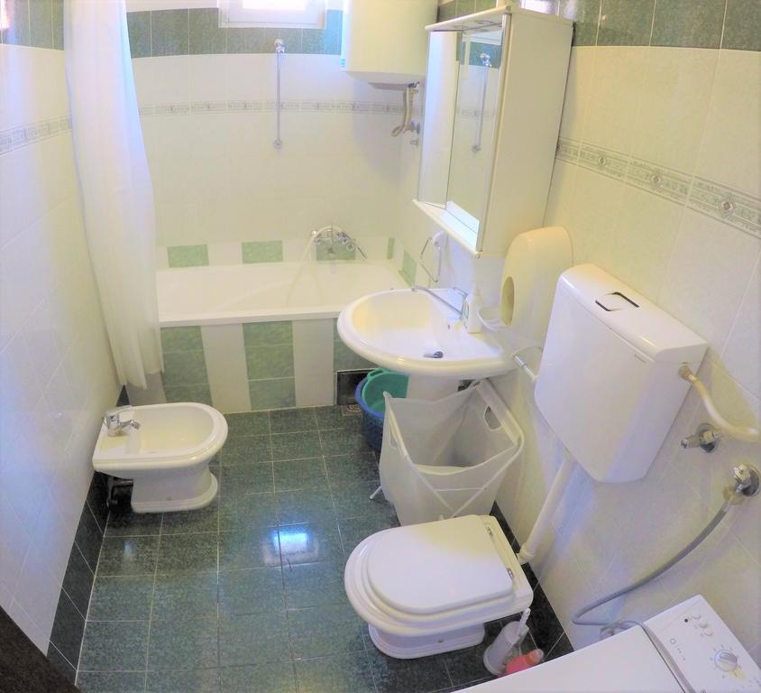 Orange City Apartment'S Repic Biograd Na Moru Bagian luar foto