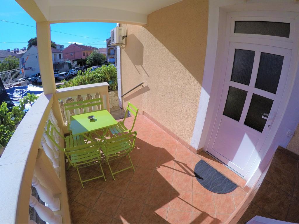Orange City Apartment'S Repic Biograd Na Moru Bagian luar foto