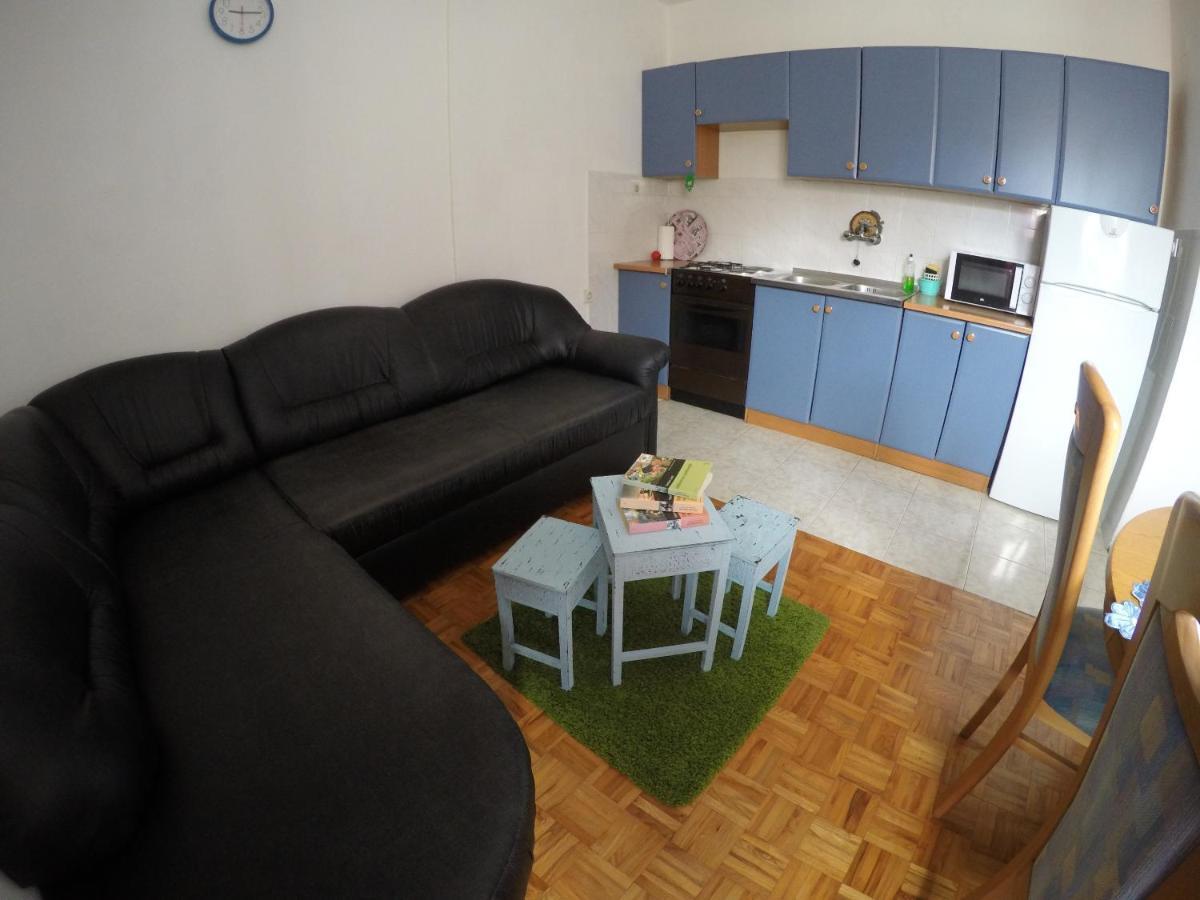 Orange City Apartment'S Repic Biograd Na Moru Bagian luar foto